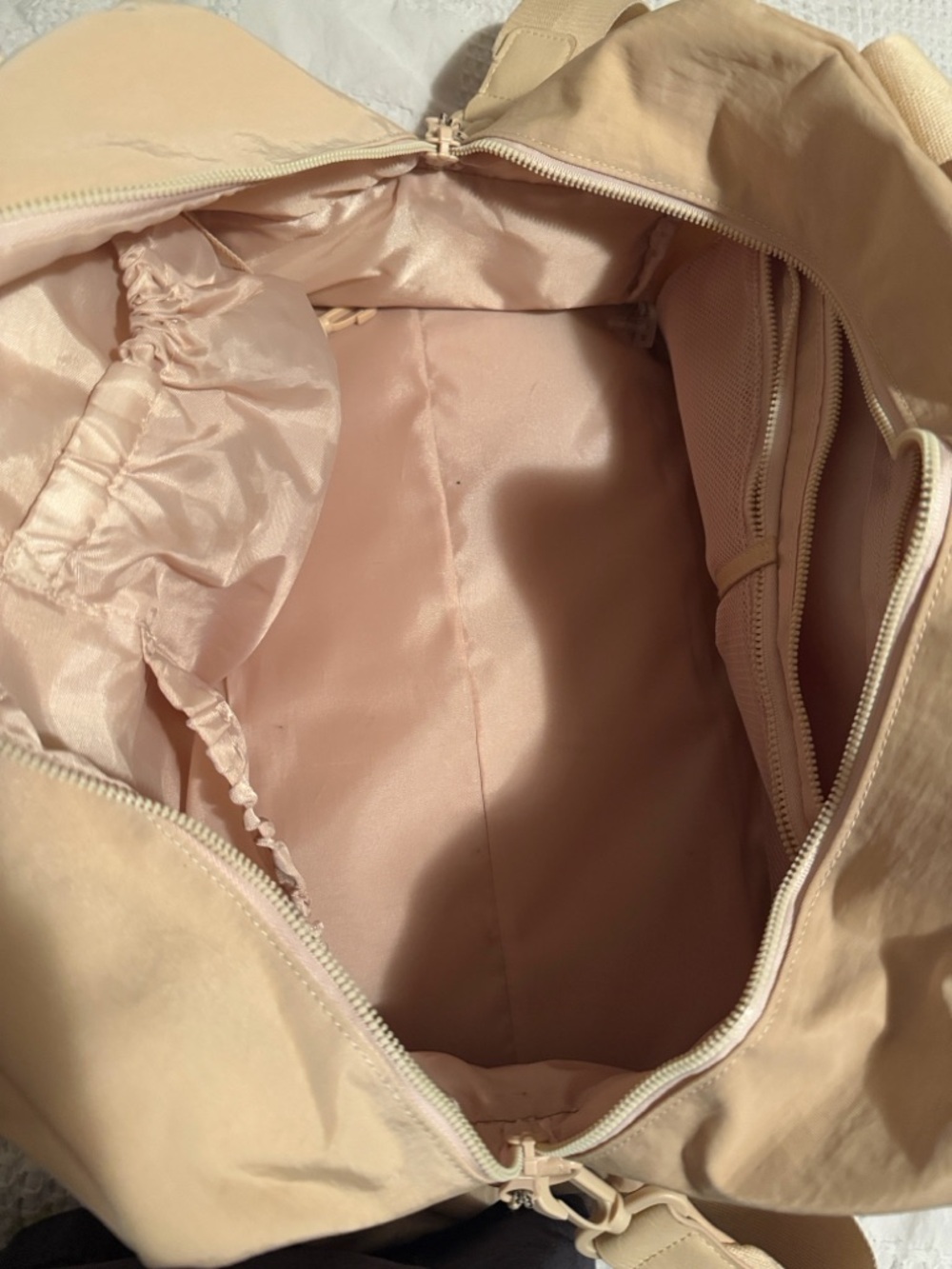 BEIS Blush Beige Duffel Travel Bag - Picture 5 of 5